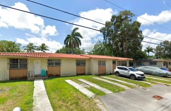 2930 NW 12th St #