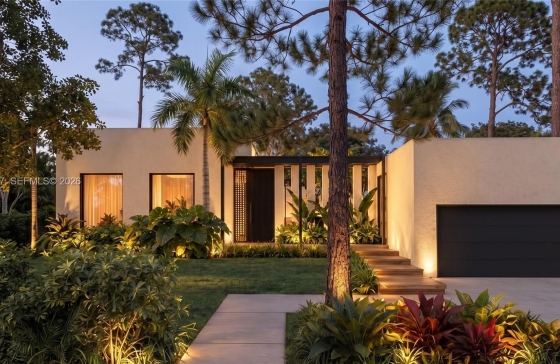 8540 SW 174th St #