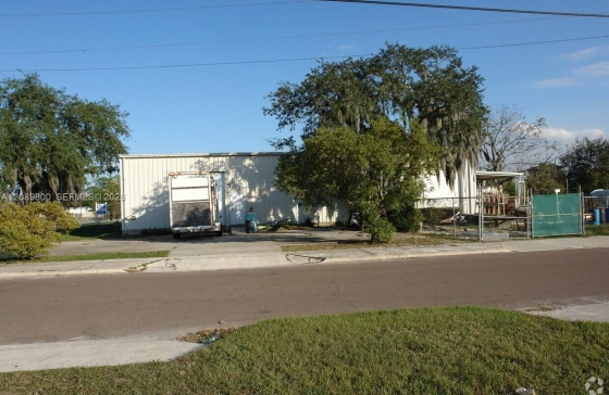 1604  Olive Street #