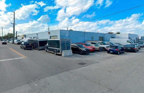 705 NW 8th #