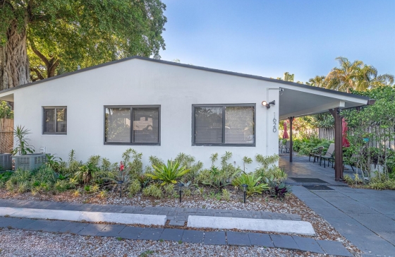 1620 SW 25th #1-4