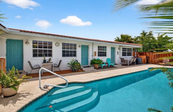 4532  Poinciana #