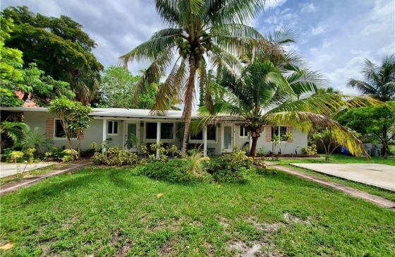 3204 NE 6th #