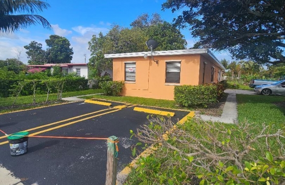 800 NW 1st #