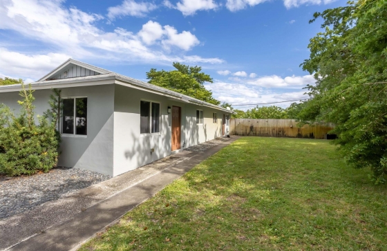 2227 NE 3rd #1 & 2