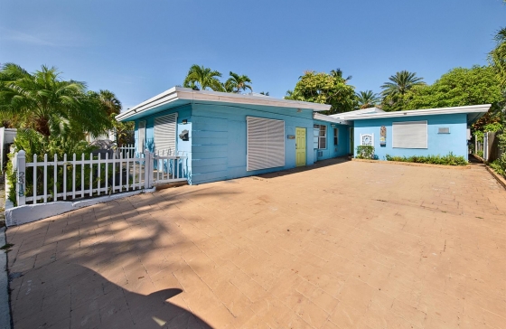 2318 N Ocean #