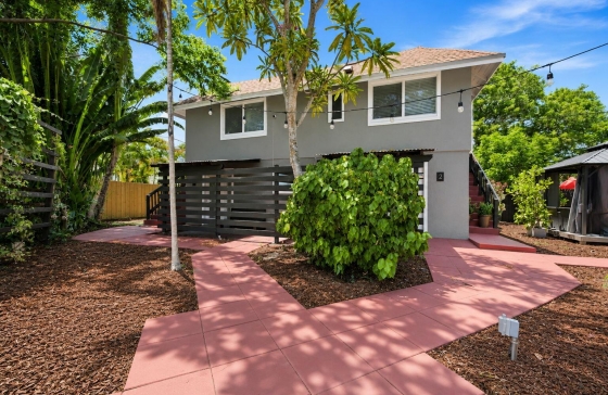 1329 NE 5th #