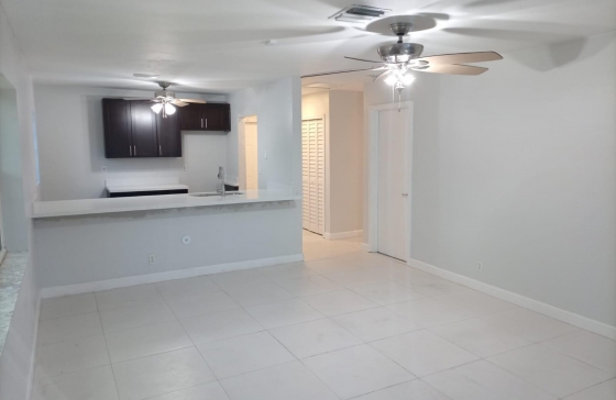 4000 NW Woodside #