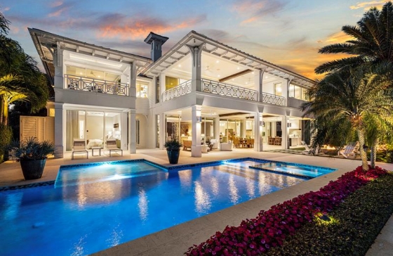 1900  Intracoastal Dr #