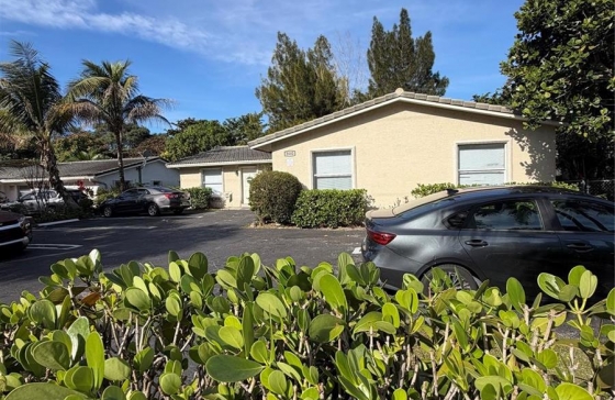 3502  Riverside #
