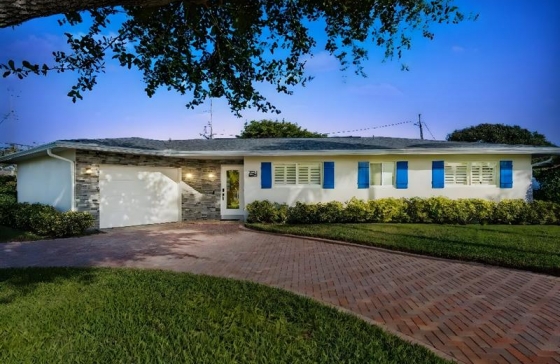 7981  Edgewater Dr #