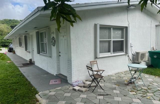 106 NW 12th #