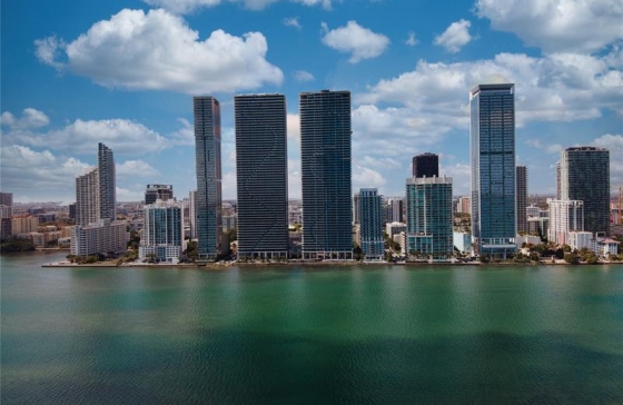 700 NE 24th St #206A