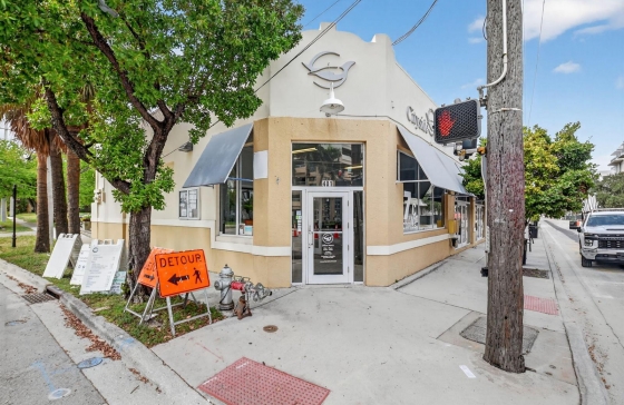 401 N Rosemary #