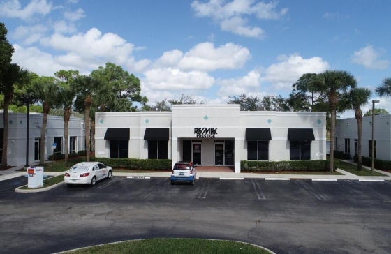 1402  Royal Palm Beach #300